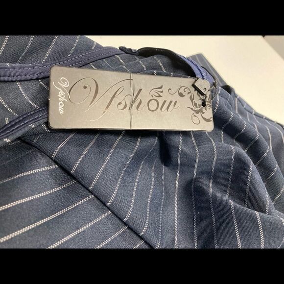 VF SHOW, Blue striped Prairie Dress, Size Medium - Picture 4 of 9